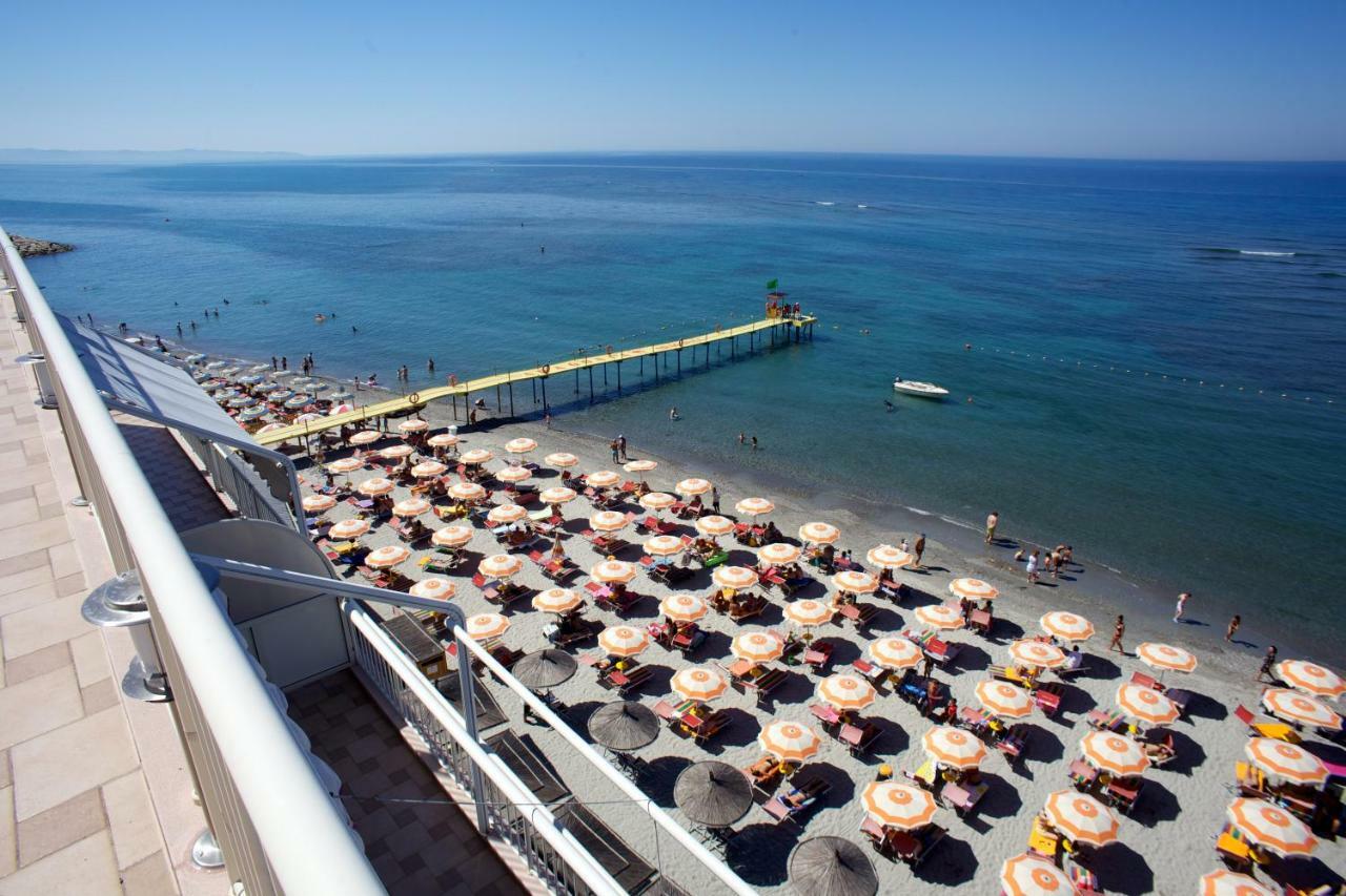 Aragosta Hotel & Restaurant Durrës Exteriér fotografie